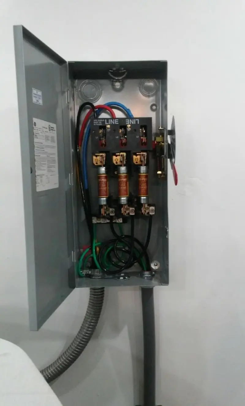 Three-phase disconnect switch installed for Electrical Wiring & Rewiring in Esparto